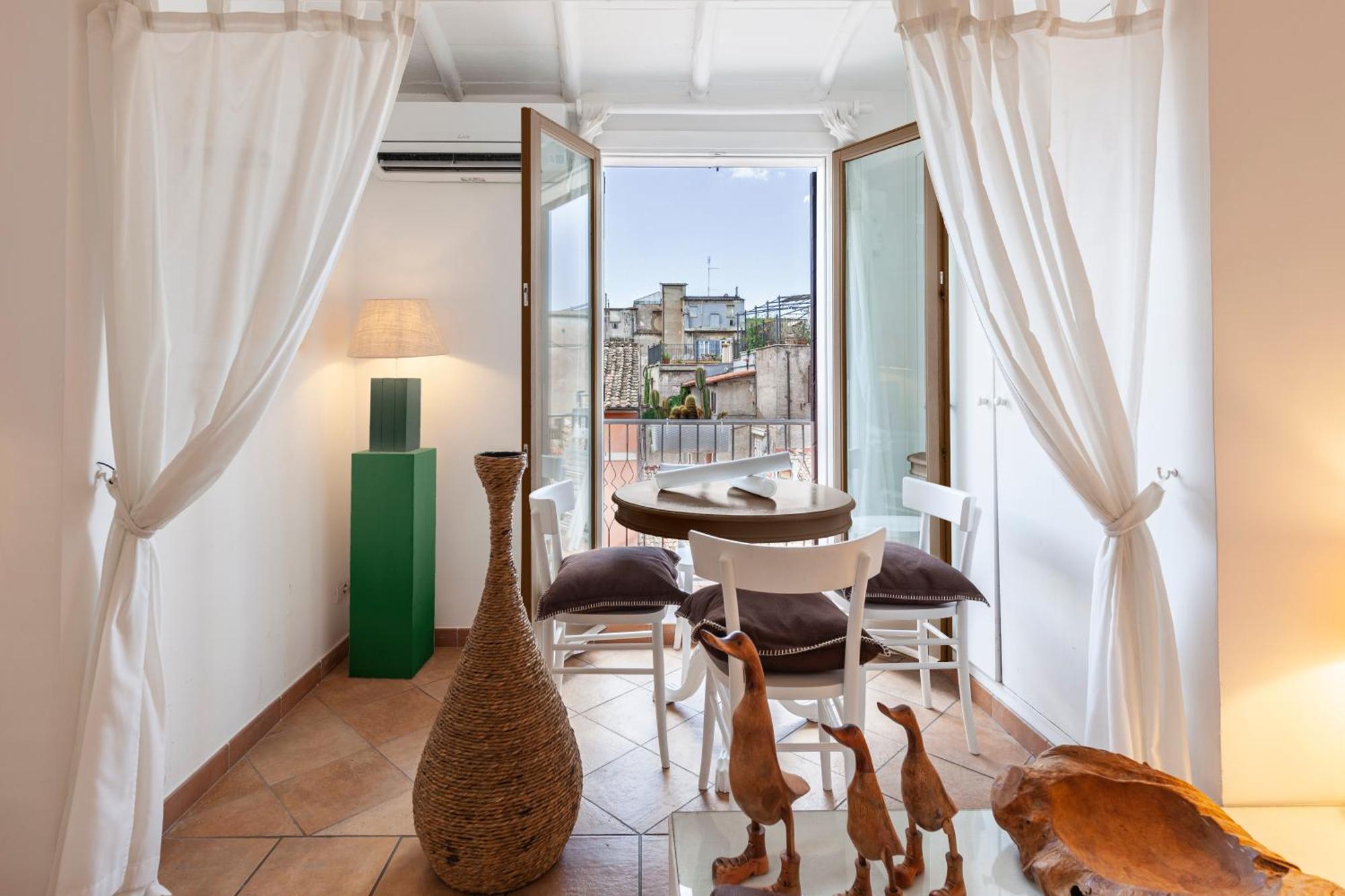 Apartment Campo Dei Fiori Sun With Balcony *